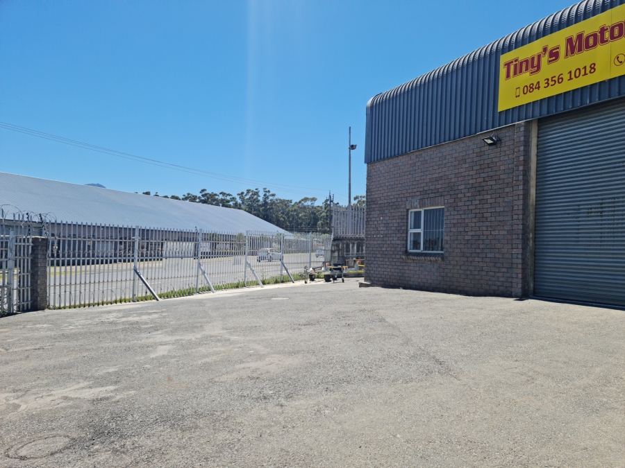 To Let Commercial Property for Rent in Broadlands Park Western Cape